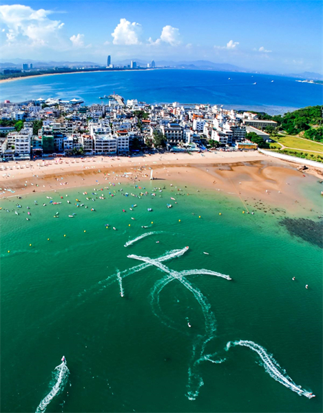 Hainan : le développement du tourisme du village de pêcheurs de Tenghai à Sanya