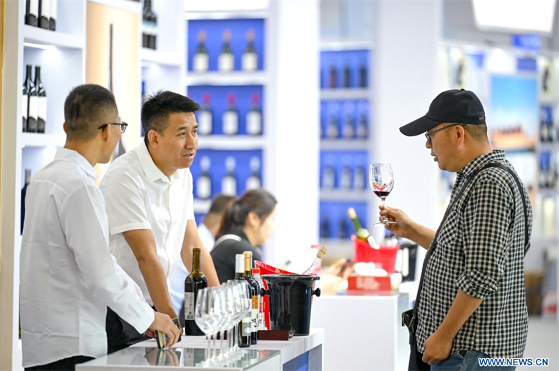 Une exposition internationale sur le vin s'ouvre dans le nord-ouest de la Chine