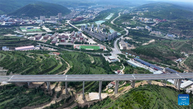 Ouverture à la circulation de l'autoroute Yinchuan-Kunming