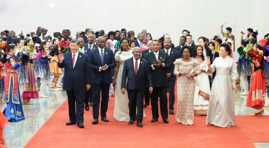 Xi Jinping accueille les dirigeants africains et loue les liens exemplaires entre la Chine et l'Afrique avant le grand sommet