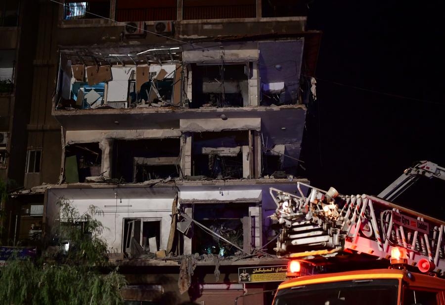 Photo prise le 8 octobre 2024 montrant un bâtiment endommagé lors d