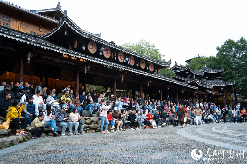 La culture populaire est créative et les villages Miao ont de plus en plus de nouvelles opportunités