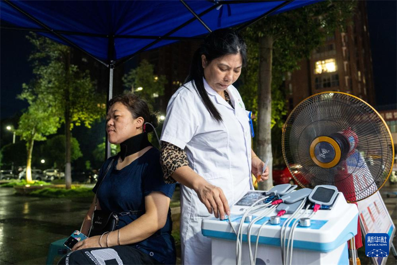 Pourquoi les « marchés nocturnes de médecine traditionnelle chinoise » sont-ils devenus si populaires ?