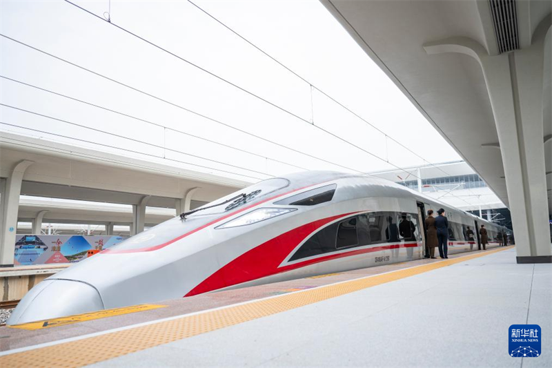 Hubei : mise en service de la ligne à grande vitesse Jingmen-Jingzhou