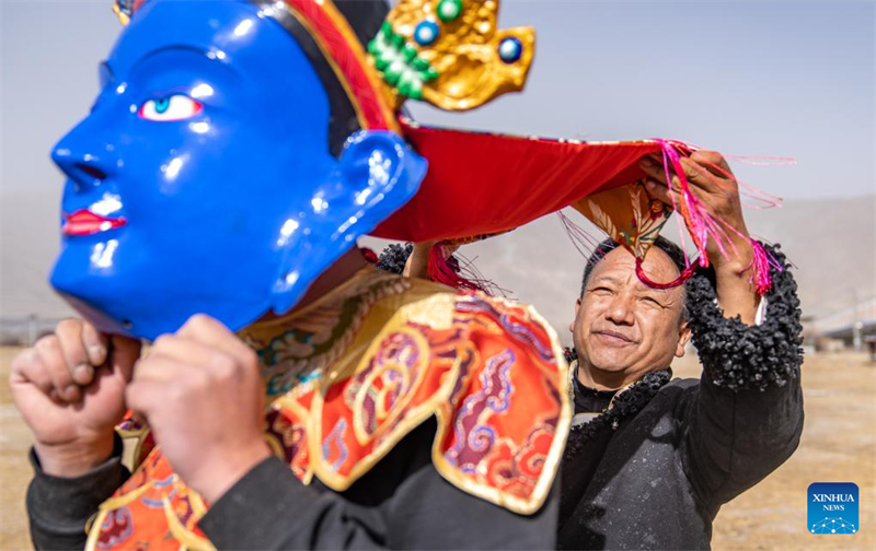 Xizang : histoire en photos d'un héritier de la technique traditionnelle de fabrication de masques tibétains