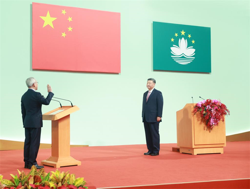 Xi Jinping fait prêter serment au nouveau chef de l'exécutif de la RAS de Macao