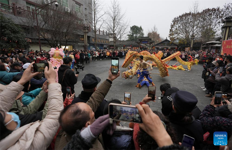 Sichuan : des activités culturelles lancées pour célébrer la prochaine Fête du Printemps