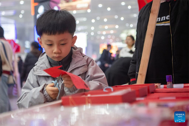 En photos : les Chinois s'immergent dans les coutumes traditionnelles avant la Fête du Printemps