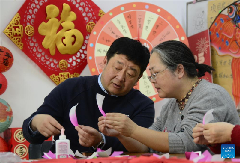 Histoire en photos d'un fabricant de lanternes traditionnelles de Beijing