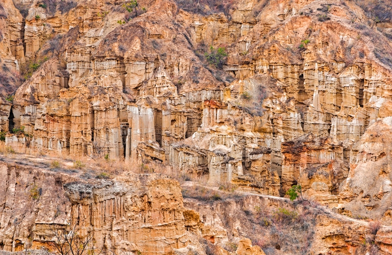 Yunnan : le paysage de la Forêt de Terre stérile de Yuanmou, beau comme une peinture