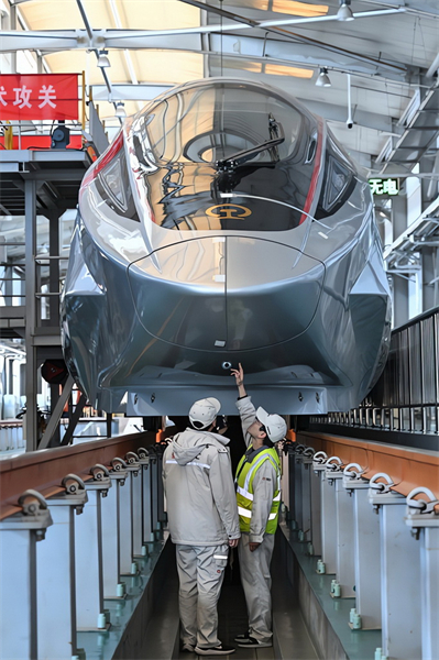 Un prototype de train à grande vitesse CR450 a passé des tests à Beijing