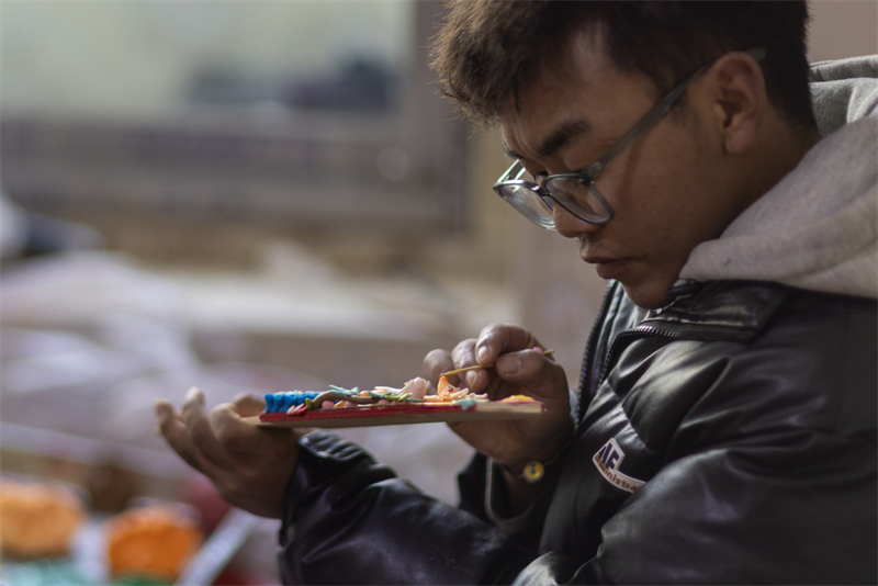 Xizang : les sculptures de beurre très populaires à Lhassa avant le Nouvel An tibétain