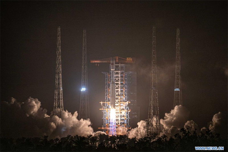 La Chine envoie 18 satellites dans l'espace depuis le site de lancement spatial commercial de Hainan