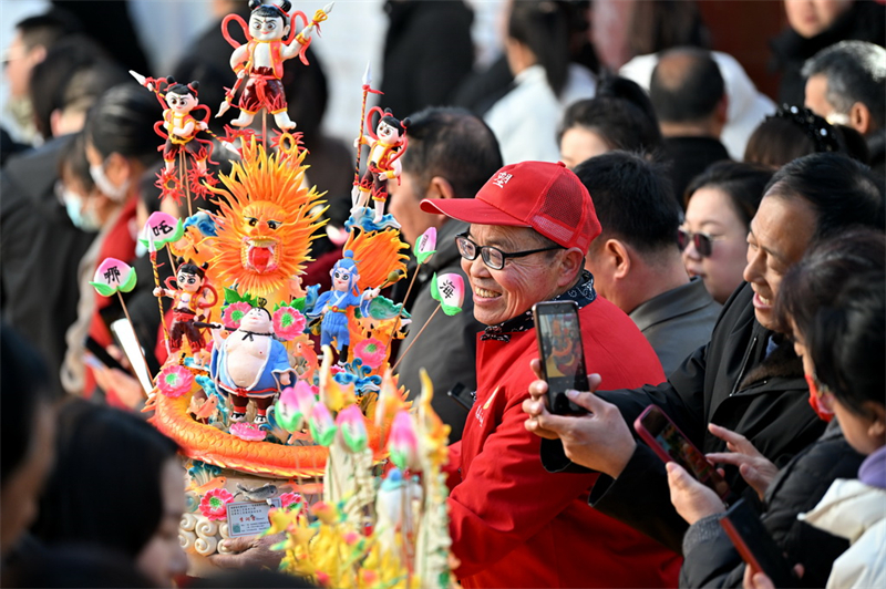 Shanxi : ouverture du Festival de sculpture de pâte sur le mont Lüliang à Lancheng