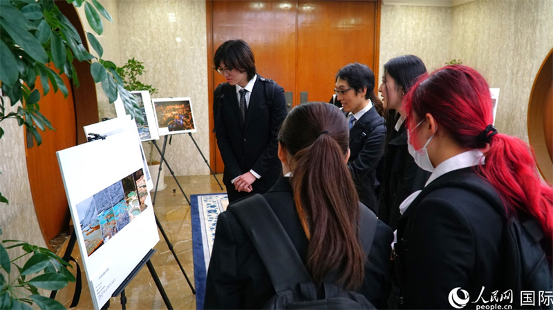 La 4e cérémonie de remise des prix du concours « Reflets colorés de la Chine – La Chine vue par les Japonais » s'est tenue à Tokyo