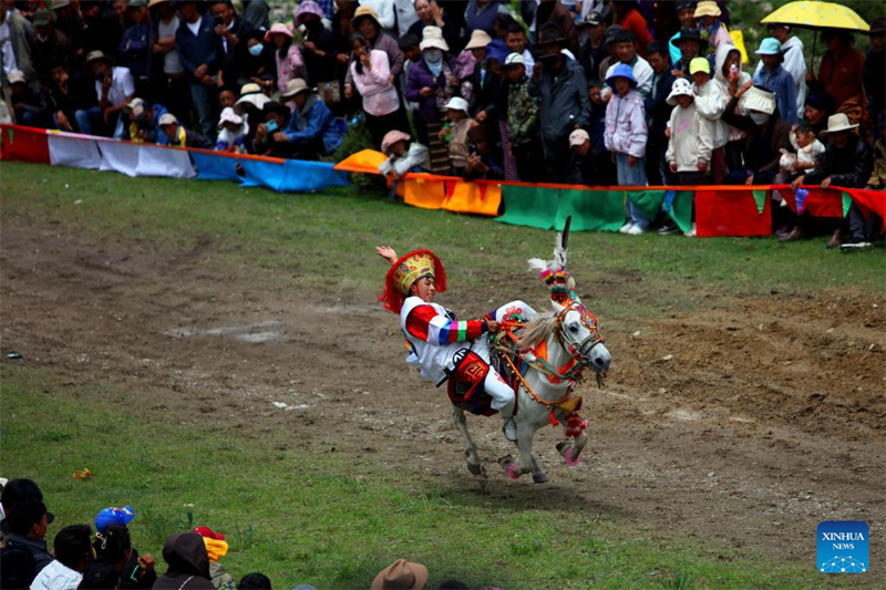 Xizang : un photographe gravement handicapé poursuit son rêve de toute une vie