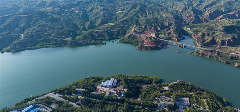 Henan : à Sanmenxia, les deux rives du fleuve Jaune sont aussi belles qu'une peinture