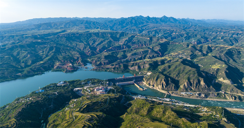 Henan : à Sanmenxia, les deux rives du fleuve Jaune sont aussi belles qu'une peinture