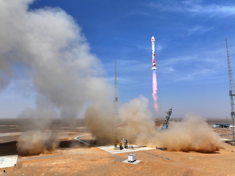 Une fusée commerciale chinoise envoie six satellites dans l'espace