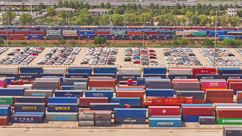 Henan : les trains de fret Chine-Europe se préparent à partir depuis Zhengzhou