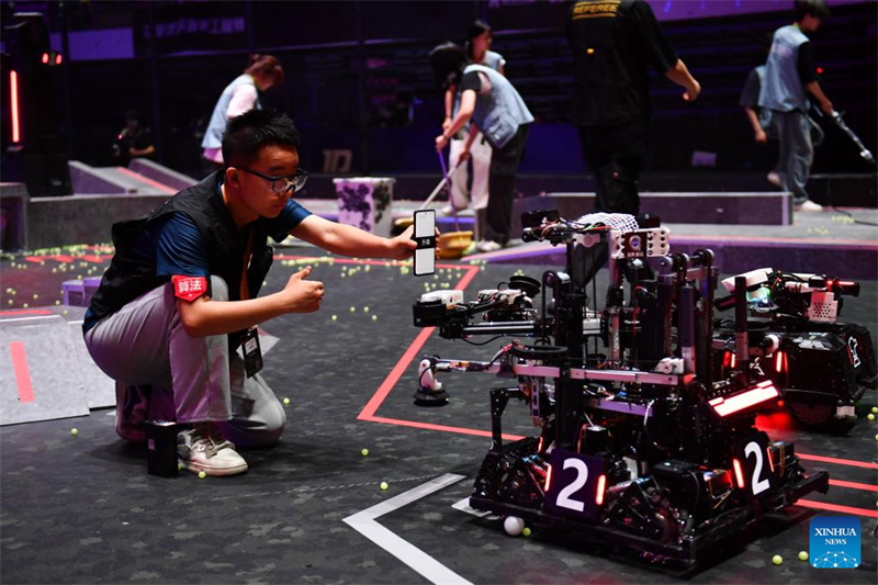 Hunan : ouverture de la compétition régionale du Championnat universitaire Robomaster 2025 à Changsha