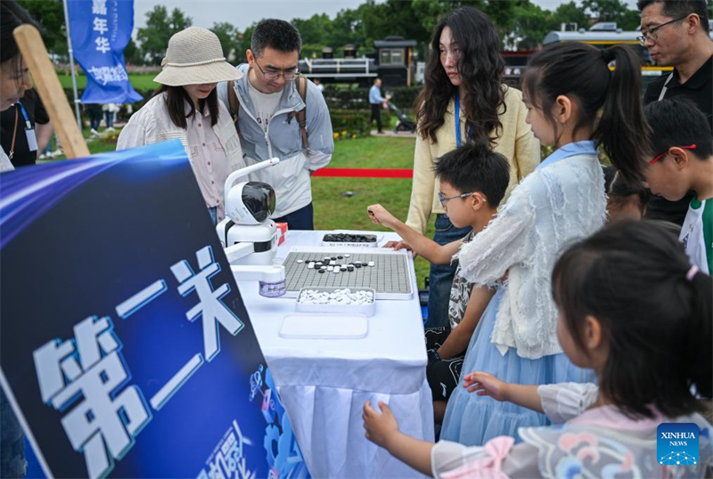 Hubei : ouverture du Carnaval mondial du robot à Wuhan