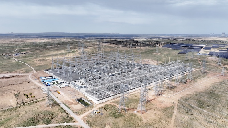Ningxia : un projet photovoltaïque composite d'un million de kW connecté à Lingwu