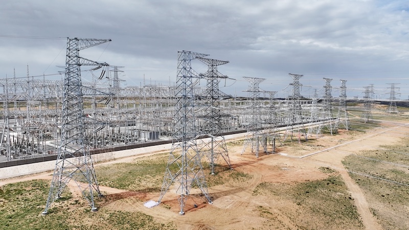 Ningxia : un projet photovoltaïque composite d'un million de kW connecté à Lingwu