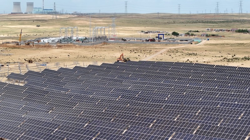Ningxia : un projet photovoltaïque composite d'un million de kW connecté à Lingwu