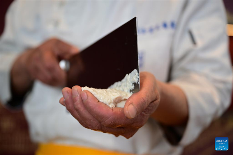 Anhui : comment les techniques traditionnelles de fabrication du tofu alimentent la croissance de l'industrie du soja à Huainan