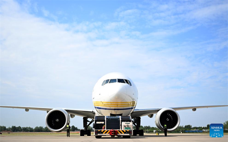 China Postal Airlines lance une route internationale de fret Zhengzhou-Luxembourg