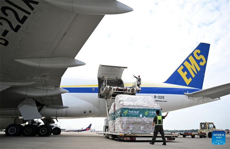 China Postal Airlines lance une route internationale de fret Zhengzhou-Luxembourg