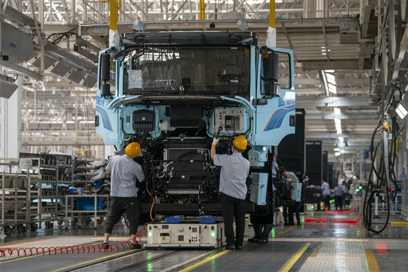 Shaanxi : à Xi'an un camion super lourd sort des chaînes toutes les 4,8 minutes