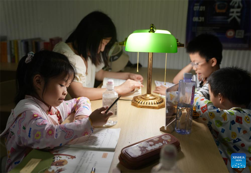 Zhejiang : face à la canicule, Hangzhou ouvre ses abris antiaériens au public