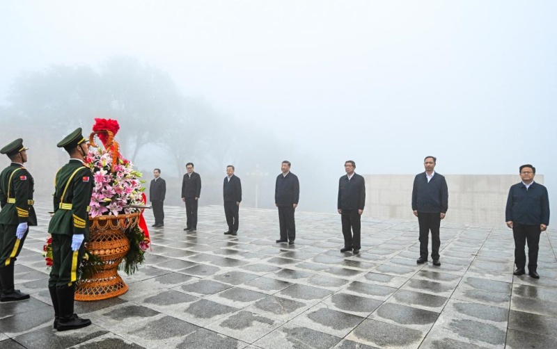 Xi Jinping met l'accent sur la transformation de l'économie basée sur les ressources et la promotion de la modernisation chinoise lors de son inspection au Shanxi