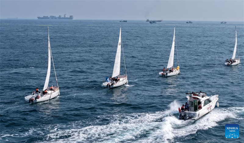 Shandong : une croisière organisée à Qingdao pour célébrer le 20e anniversaire de la Journée maritime de Chine