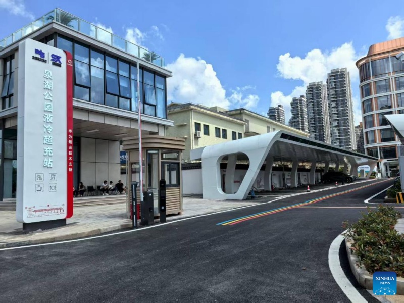 Dans le Guizhou, la recharge ultra-rapide facilite l'utilisation des véhicules électriques dans les régions montagneuses