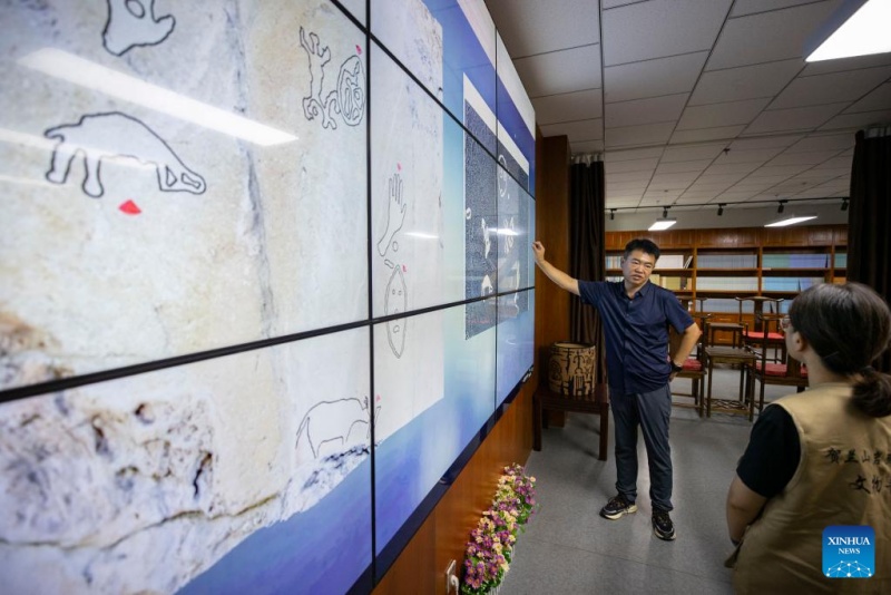 Ningxia : la préservation des peintures rupestres du mont Helan à Yinchuan
