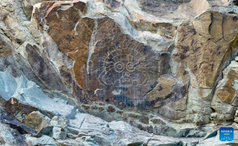 Ningxia : la préservation des peintures rupestres du mont Helan à Yinchuan