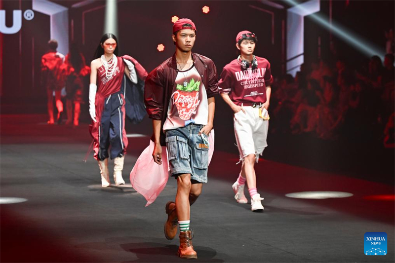 En photos : le 19e Concours final des super mannequins de Chine à Shanghai