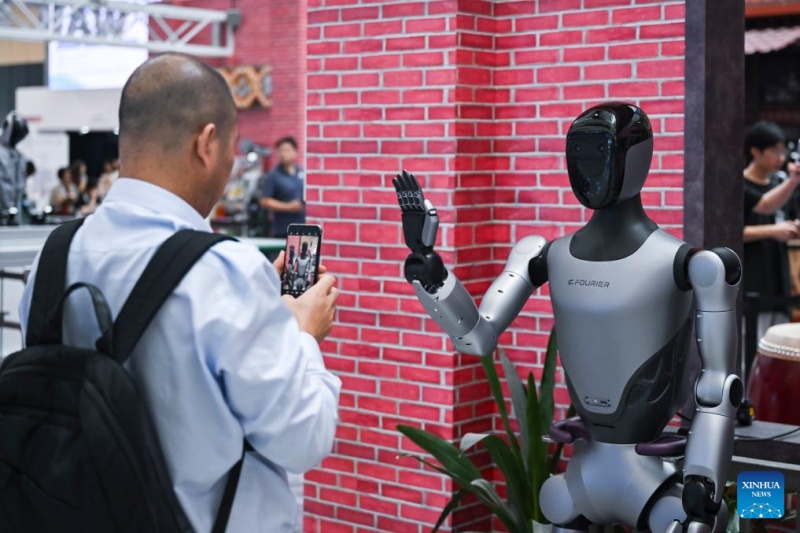 Shanghai : les robots intelligents en vedette à la WAIC 2025