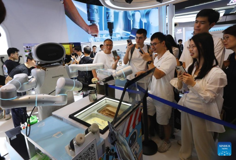 Shanghai : les robots intelligents en vedette à la WAIC 2025