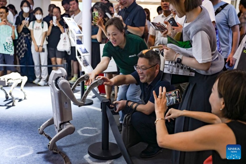 Shanghai : les robots intelligents en vedette à la WAIC 2025