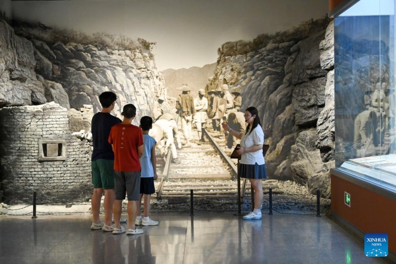 Shanxi : une conférencière « post-2000 » interprète l'histoire révolutionnaire à Changzhi