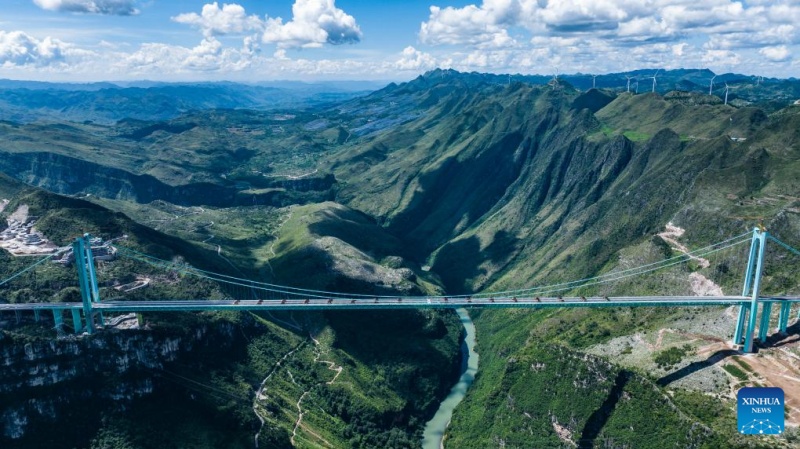 Guizhou : fin du test de charge sur le pont le plus haut du monde