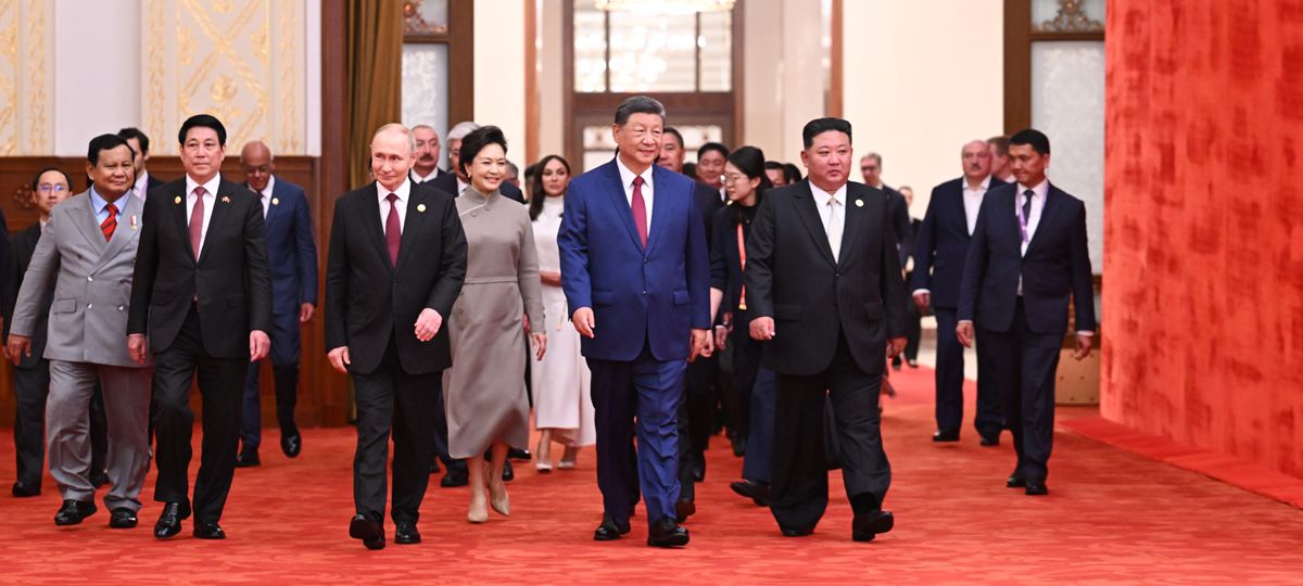 Xi Jinping s'adresse à la réception de la Journée de la Victoire, mettant l'accent sur la justice, la paix et la force du peuple