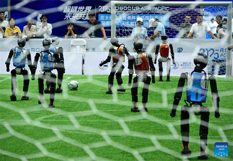 Shandong : début du tournoi sur invitation Asie-Pacifique de la Coupe du monde des robots 2025 à Qingdao