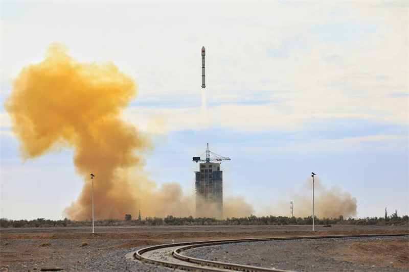 Chine : lancement réussi d'un satellite d'essai pour les technologies d'Internet par satellite