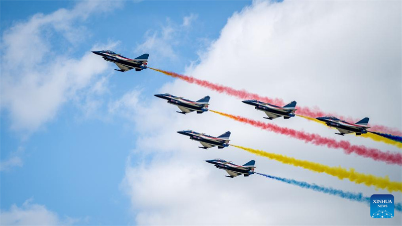 Jilin : un aperçu des activités de la journée portes ouvertes de l'aviation 2025 des forces aériennes de l'APL et du Salon de l'aéronautique de Changchun