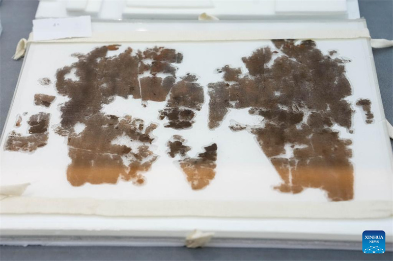 Des manuscrits chinois sur soie vieux de 2 300 ans de retour après près de huit décennies passées à l'étranger